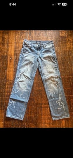 Aeropostale Light Wash Jeans with Bow Print
