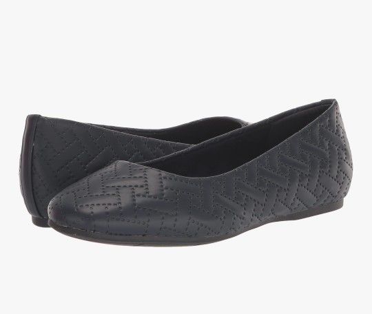 Easy Street Women's Size 7.5 M Mazi NAVY Embossed Quilted Ballet Flat **New in Open Box**