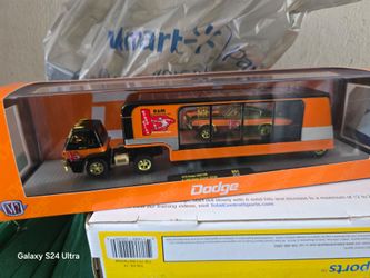1/64th M2 Auto Haulers R91 1970 Dodge L600 COE & 1966 Dodge Charger Gasser CHASE