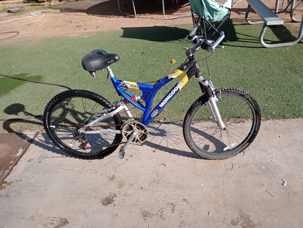 26 Inc Mongoose Monten Bike 🚲