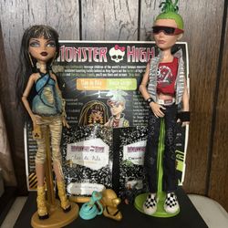 Cleo De Neil And Duece Gorgon Monster High Dolls