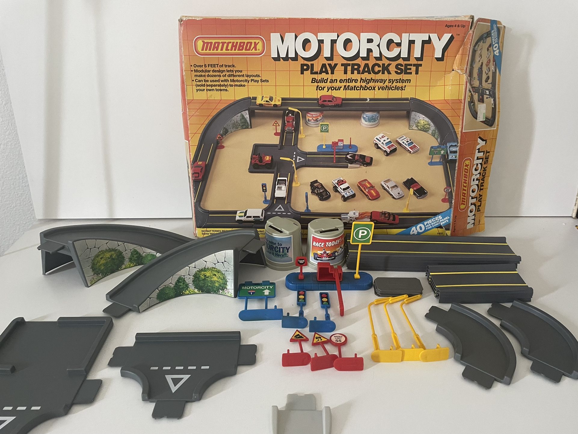 1987 Matchbox Motorcity Matchbox Play Track Vintage 1980s Matchbox
