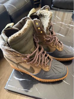 Women’s shoes size 6