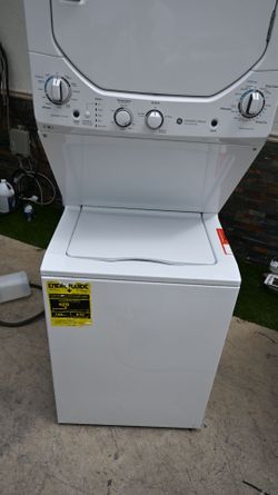 2026 GE 24 IN STACKABLE WASHER AND DRYER LIKE NEW