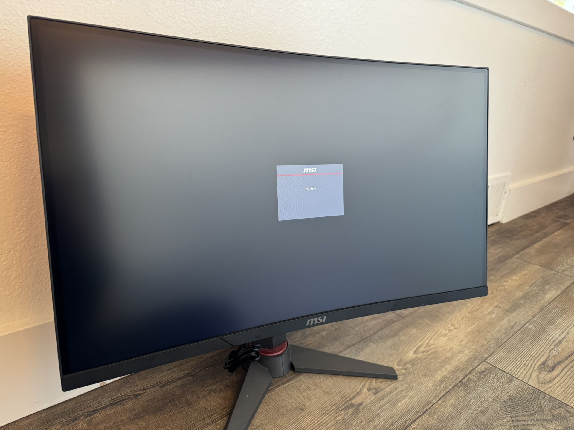 MSI Optic MAG24C gaming Monitor 