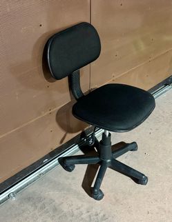 Black rolling Armless Task Chair