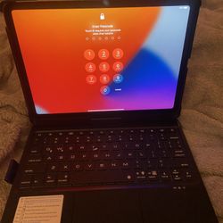 Brand New Ipad 4th Gen 32 GB W/ Color Changing Key Pad 