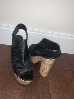 G by guess black heels