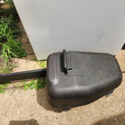 Chainsaw. Craftsman 16 inch