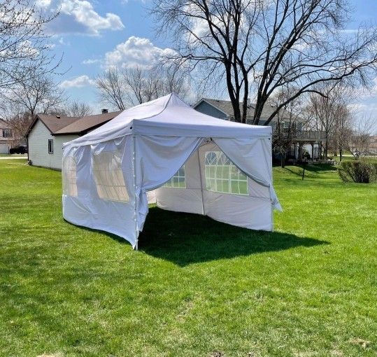 NEW! AWESOME PARTY TENT SIZE 10X20 POP UP 