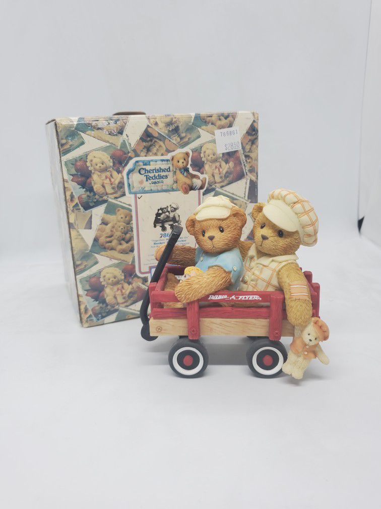 2000 Cherished Teddies BOOKER FLETCHER 786861 summer FIGURINE radio flyer NEW

MINT CONDITION,  STORED IN THE BOX, COMES WITH ORIGINAL PACKAGING

BOOK
