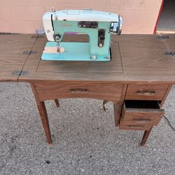 Sewing Machine 
