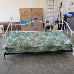 Day Bed