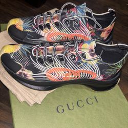 Gucci Run Sneakers. Size 9
