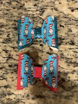 Dr Seuss thing 1 thing 2 Cat in the hat bow