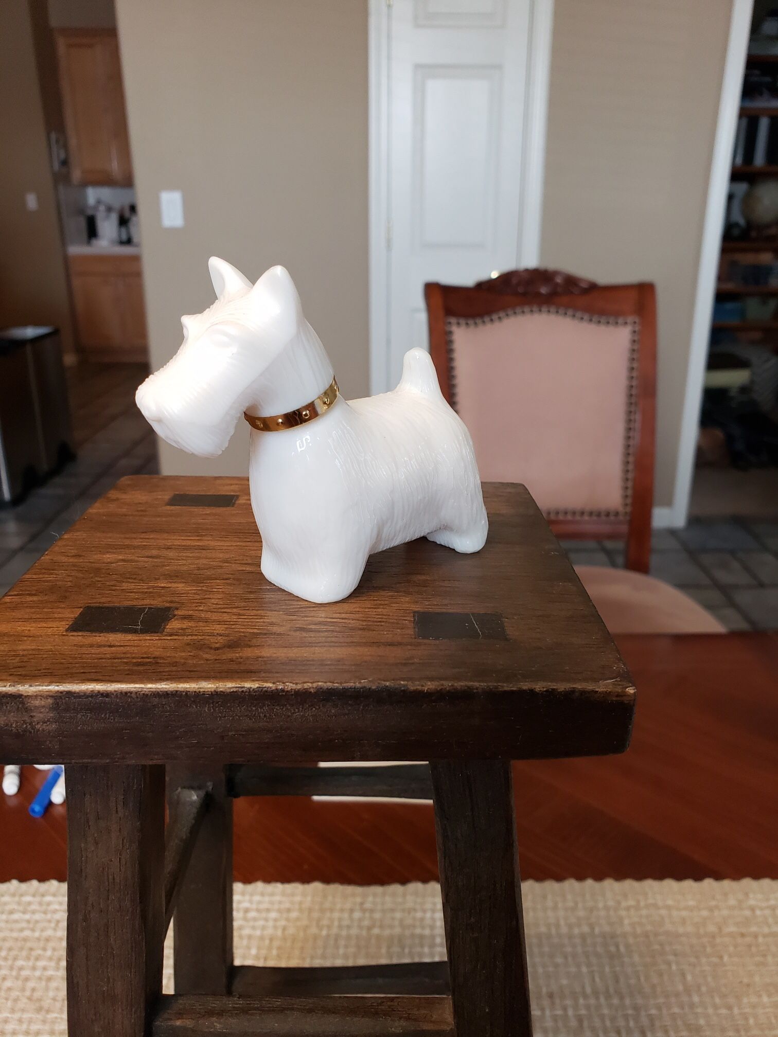 Vintage Avon White Scottish Terrier Milk Glass Perfume