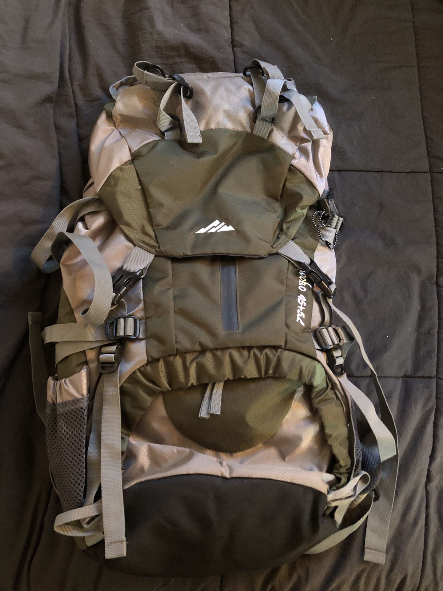 NEW 50L Loowoko Hiking Backpack