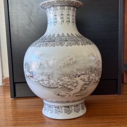 Antique Chinese Porcelain Hand painted Vase