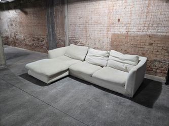 Sectional Sofa with Chaise (Valyou - Feathers Sectional)