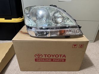 Lexus RX300 OEM Headlight Passenger Side