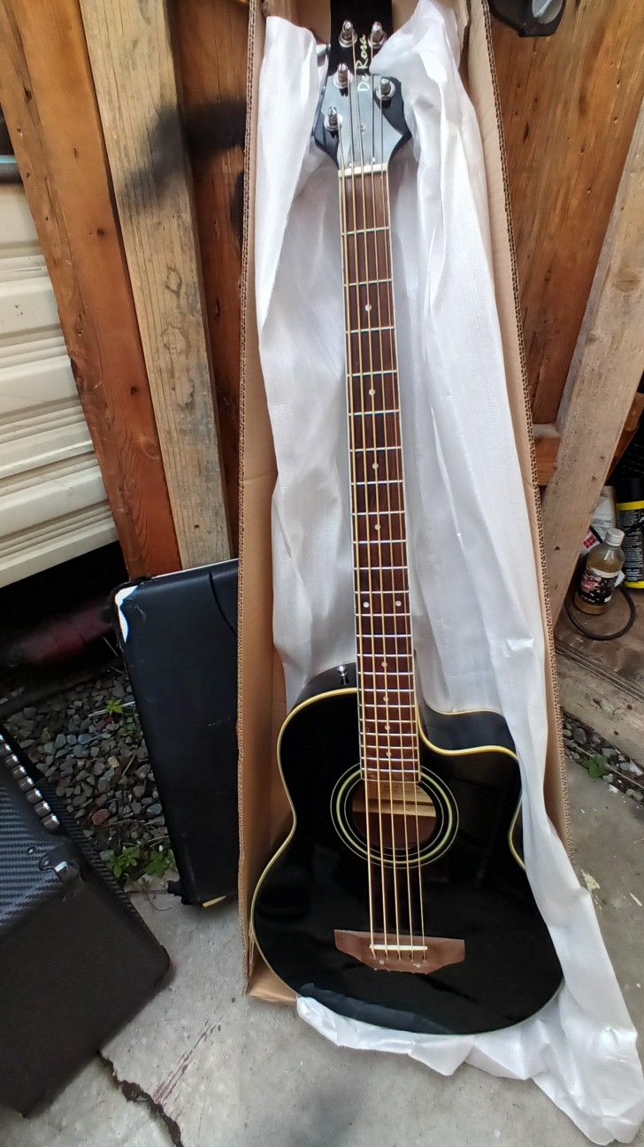 De Rosa 5 Strigs Acoustic Electric Bass
