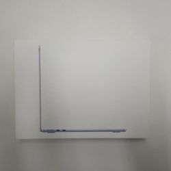 New 2025 Apple MacBook Air 13.6" M4 8C GPU 4.5GHz 16GB RAM 256GB SSD MC6T4LL/A