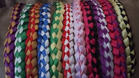 Graduation lei
