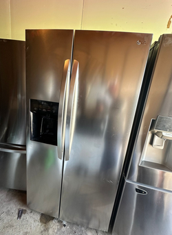 LG Stainless Steel Side by Side Fridge WaterDispenser
