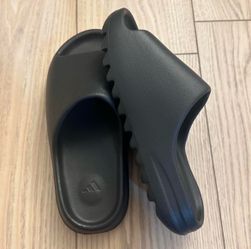 Adidas Yeezy Slides Us Size 10