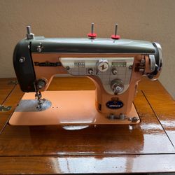 Kingston DZ-8 Deluxe Automatic Sewing Machine