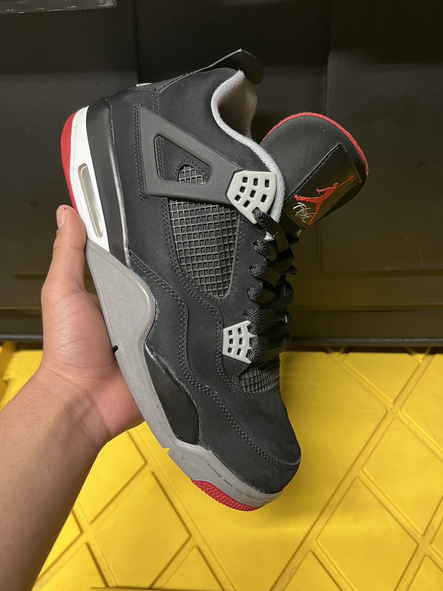 Jordan 4 Bred