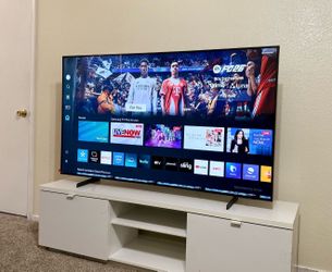 65” Like New Samsung Smart Tv 4k UHD