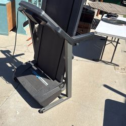 Free Working Treadmill 