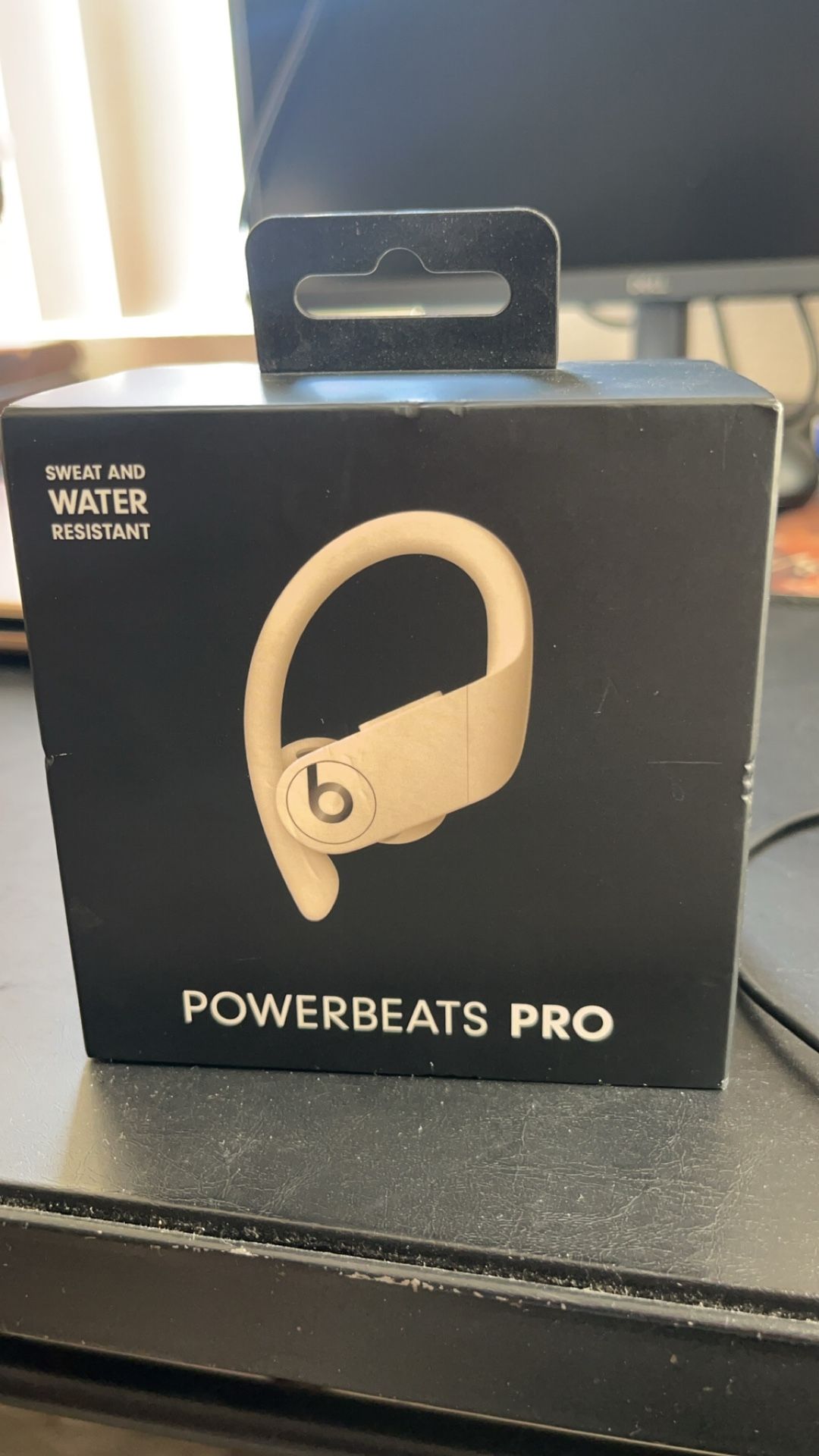USED ** Powerbeats Pro White