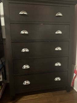 Waynesborough 5-drawer Dresser Espresso Finish