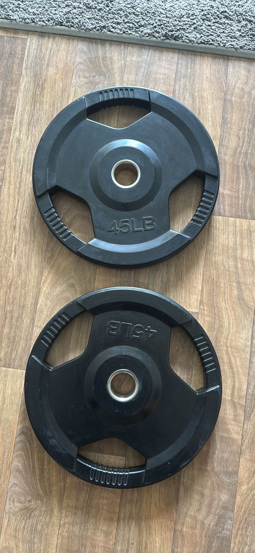 Pair of 45LB Olympic Tri-Grip Weight Plates – Like New