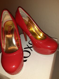 New XOXO Heels