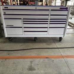 Triple Bay 4S Series 79x28 Matco Tool Box & Mat