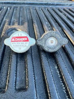 (2) Radiator cap auto motorcycle parts
