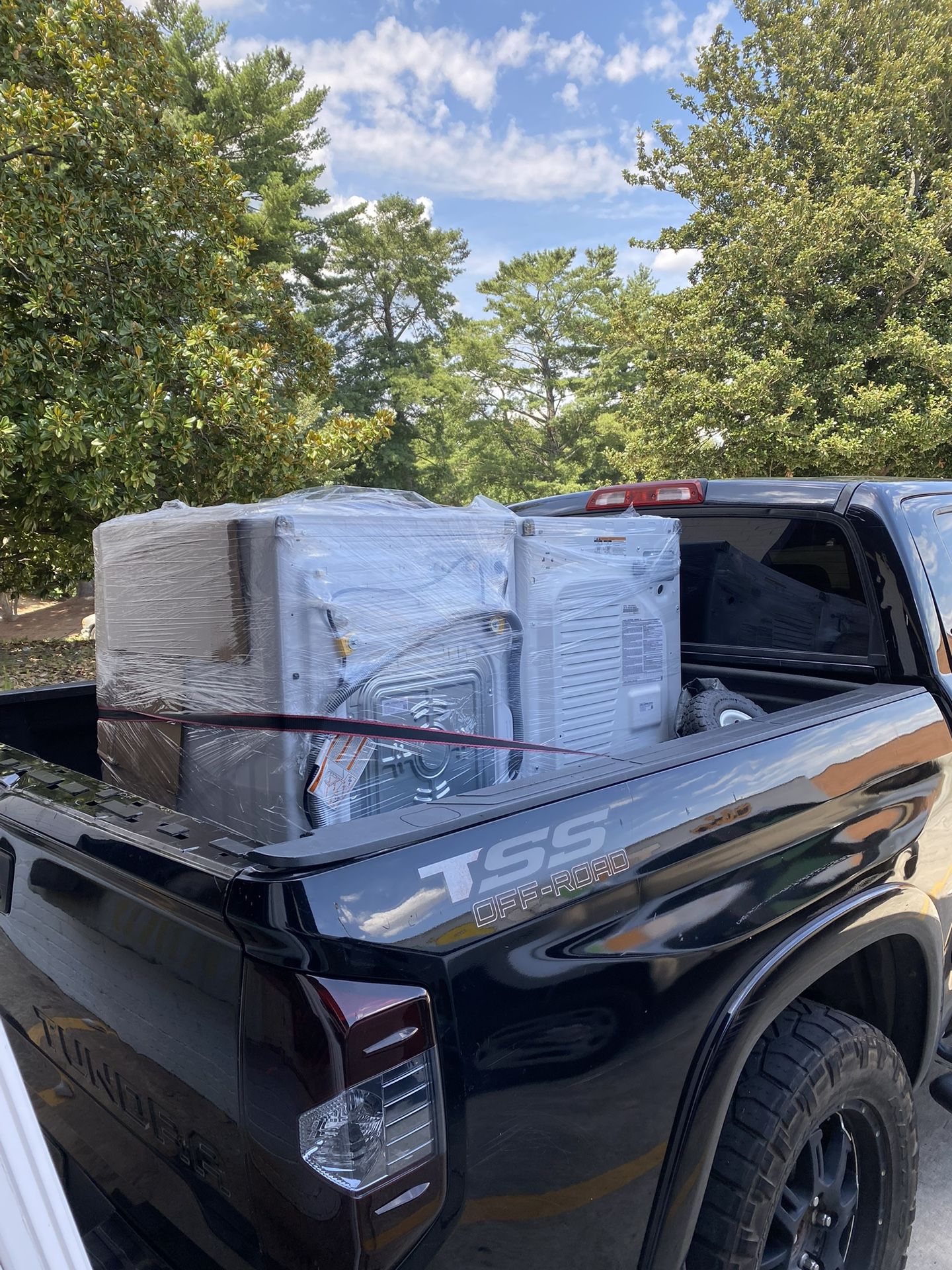 FURNITURE APPLIANCE PICKUP/DELIVERY