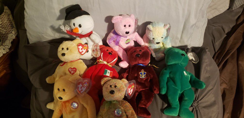 9 Collectable  Beanie Babies