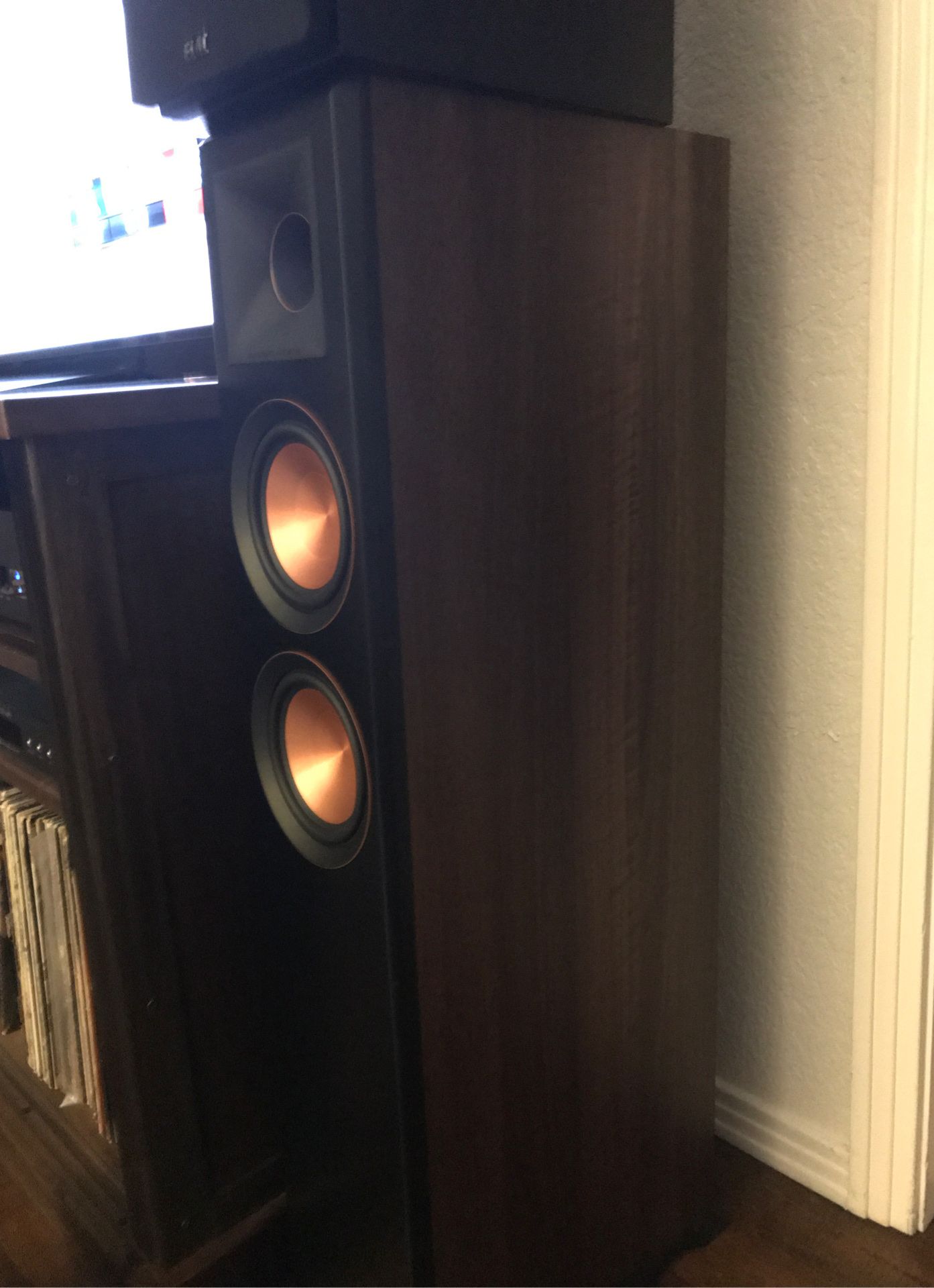 Klipsch RP5000f walnut finish, pair tower speakers