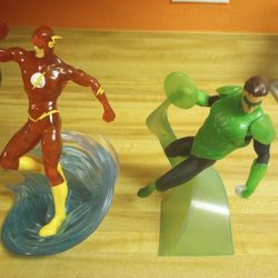 DC Diamond Select Statues