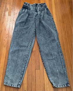 Vintage S.B. II by Bitterman washed blue high rise pleated front tapered jeans, size XS