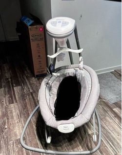 Graco DuetConnect Deluxe Baby Swing