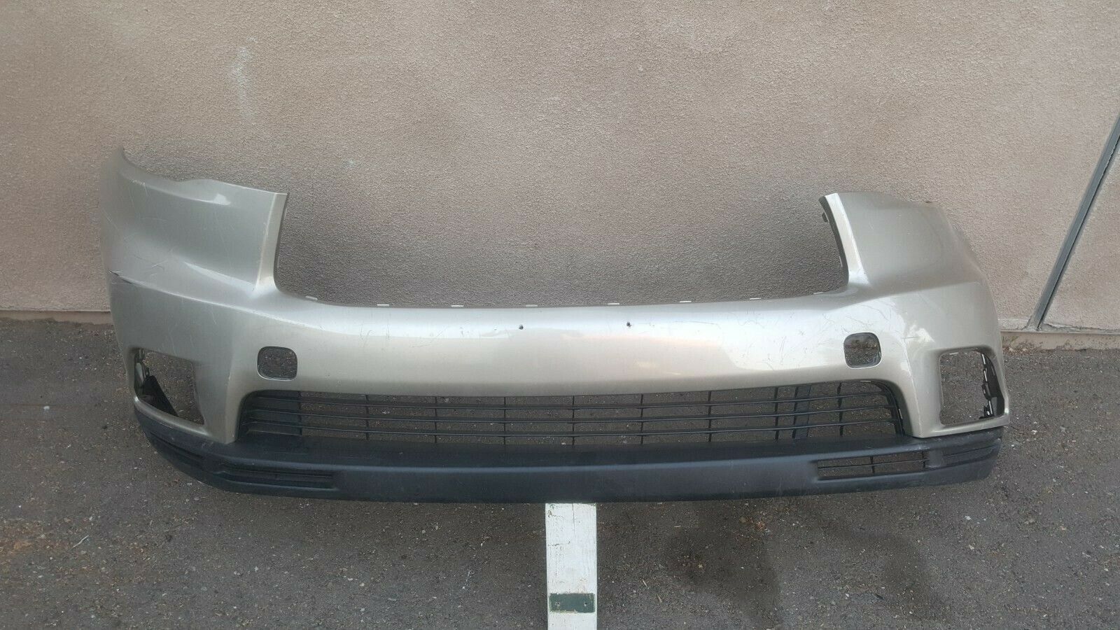 14 15 16 2014 2016 2016 TOYOTA HIGHLANDER FRONT BUMPER COVER VALANCE OEM USED 52119 0E230