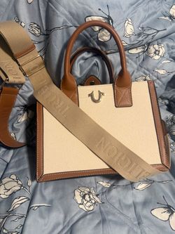 True religion tote