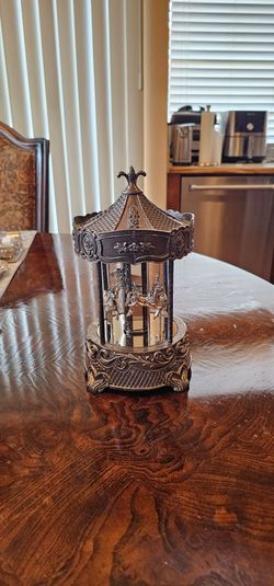Vintage Music Silverplated Horse Carousel Musical Box Wallace Silversmiths / Collectible / Ornate / Antique / Rare / Decorative / Decor