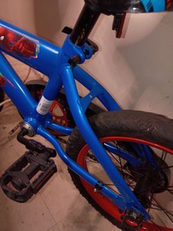 Boy's spiderman bike