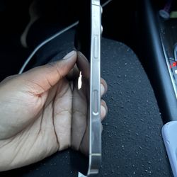 iphone 16 pro UNLOCKED